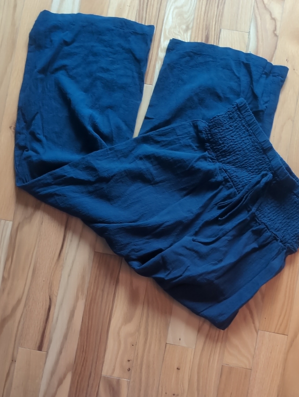 Women's Navy Smocked Waist Relaxed Pants